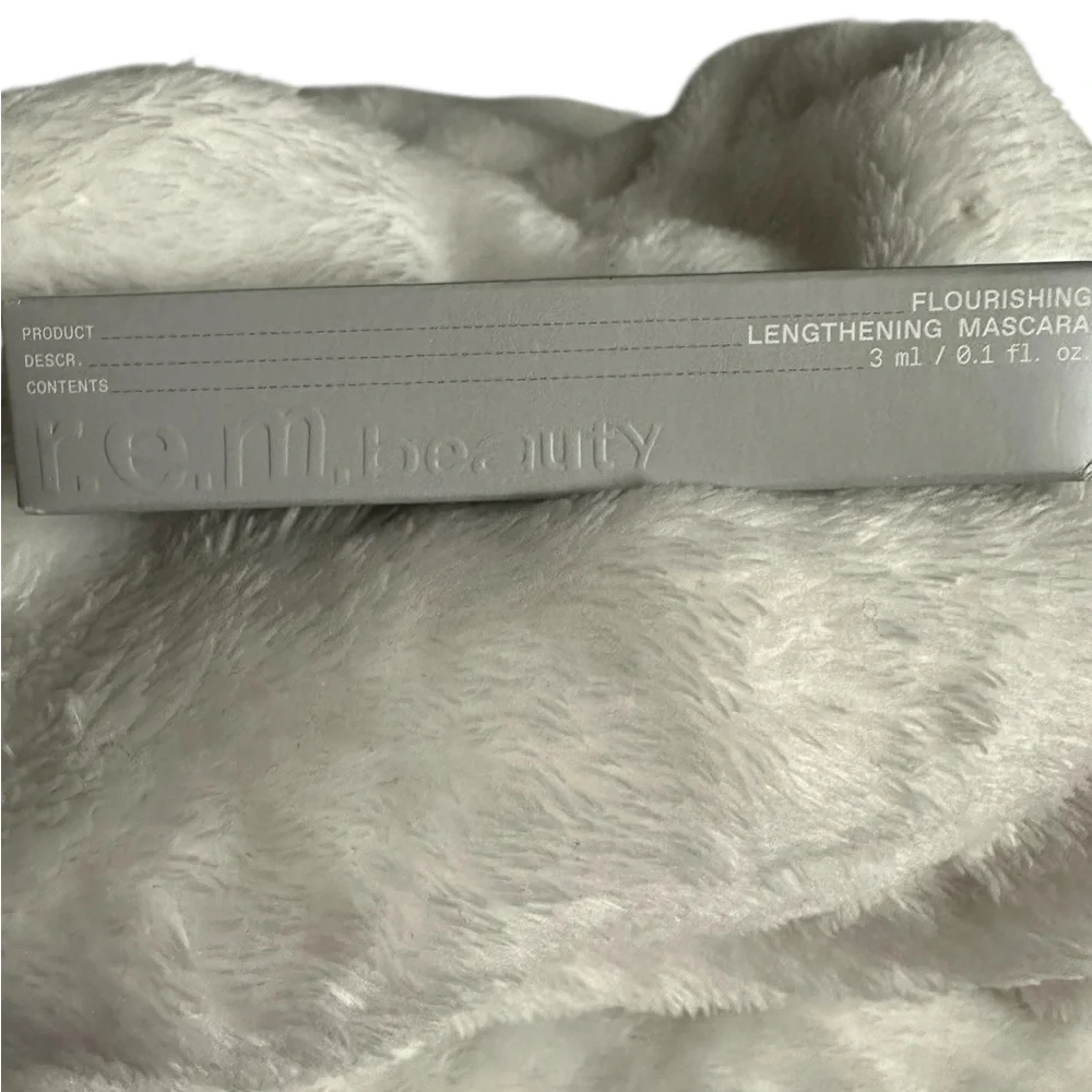 r.e.m. beauty Lengthening Mascara | Midnight Black | NEW Travel Size 3ml